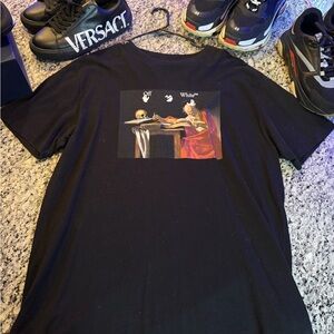 Off-White Caravaggio Arrow Tee (black/red version)